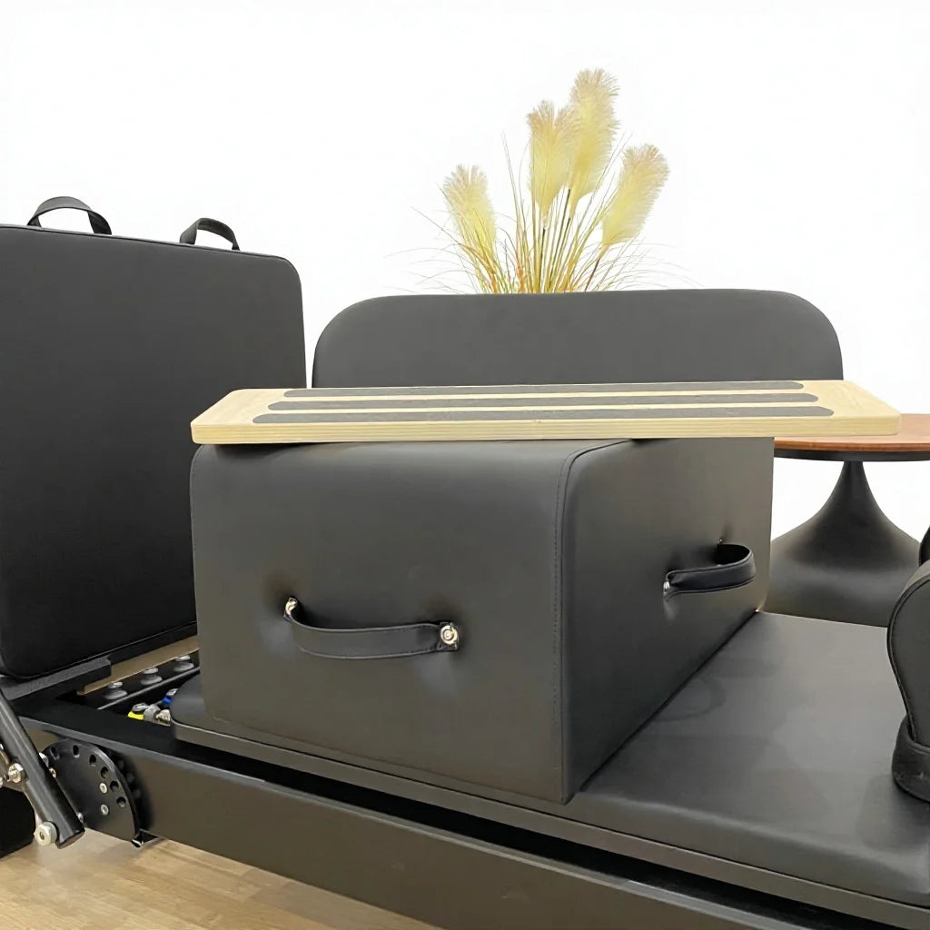 Foldable Aluminum Pilates Reformer — Professional Studio Grade