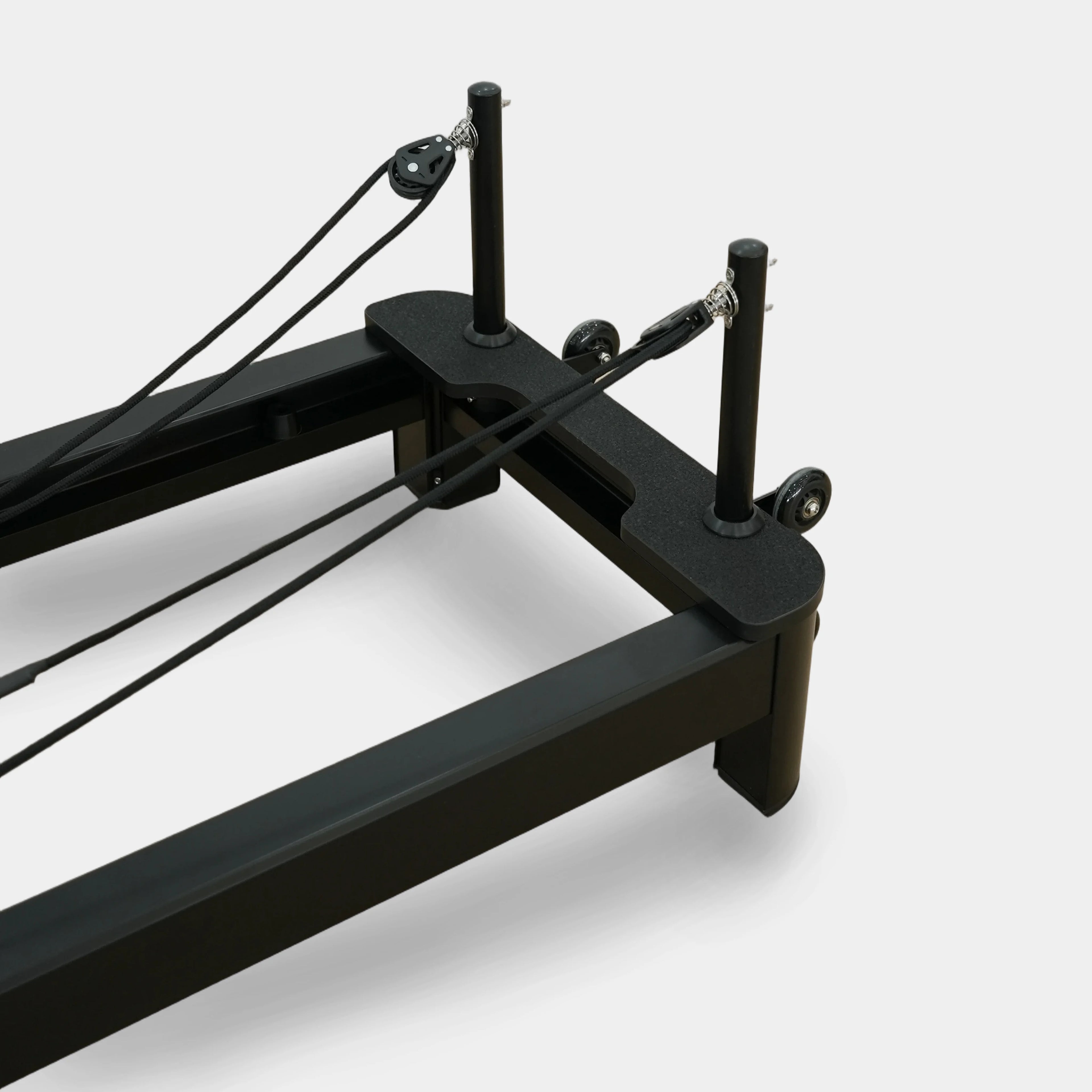Foldable Aluminum Pilates Reformer — Professional Studio Grade