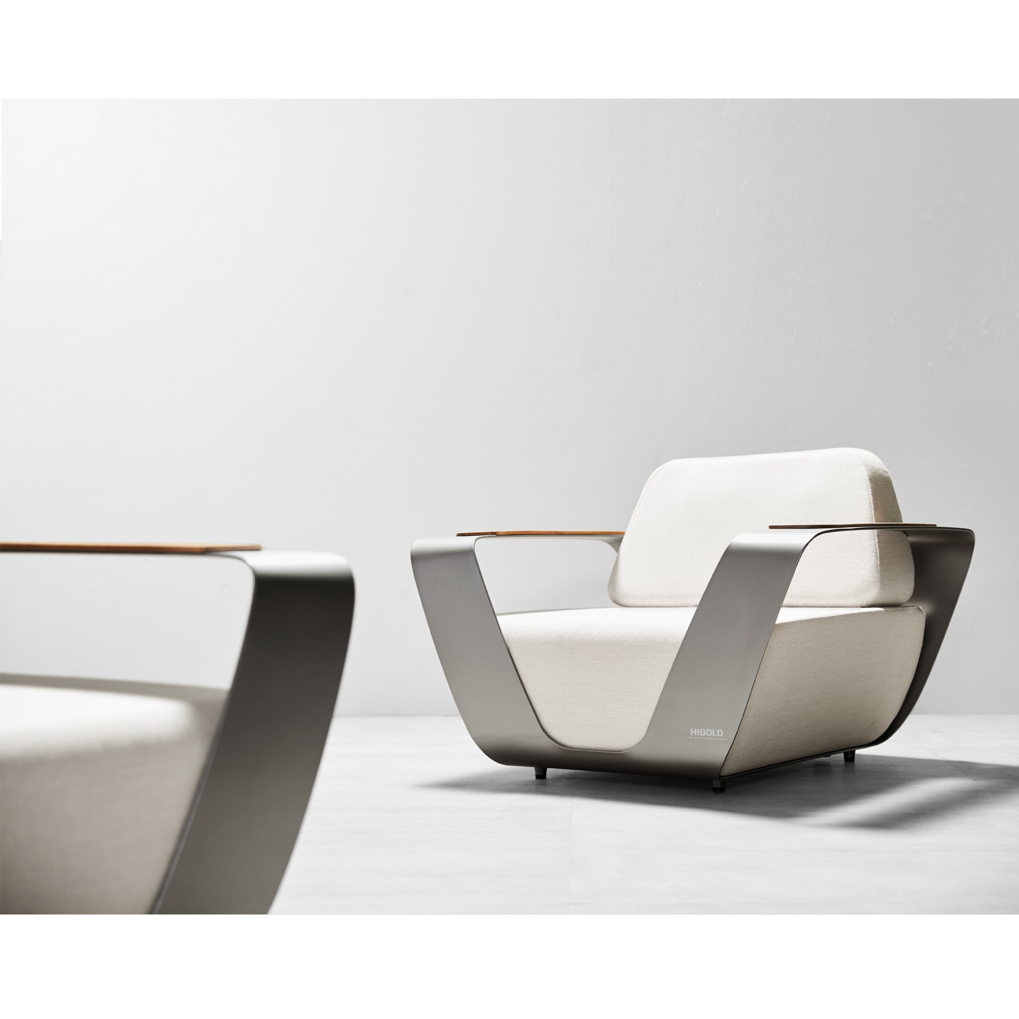 HIGOLD Onda Outdoor Luxury Conversation Set for 4 — Pininfarina Design
